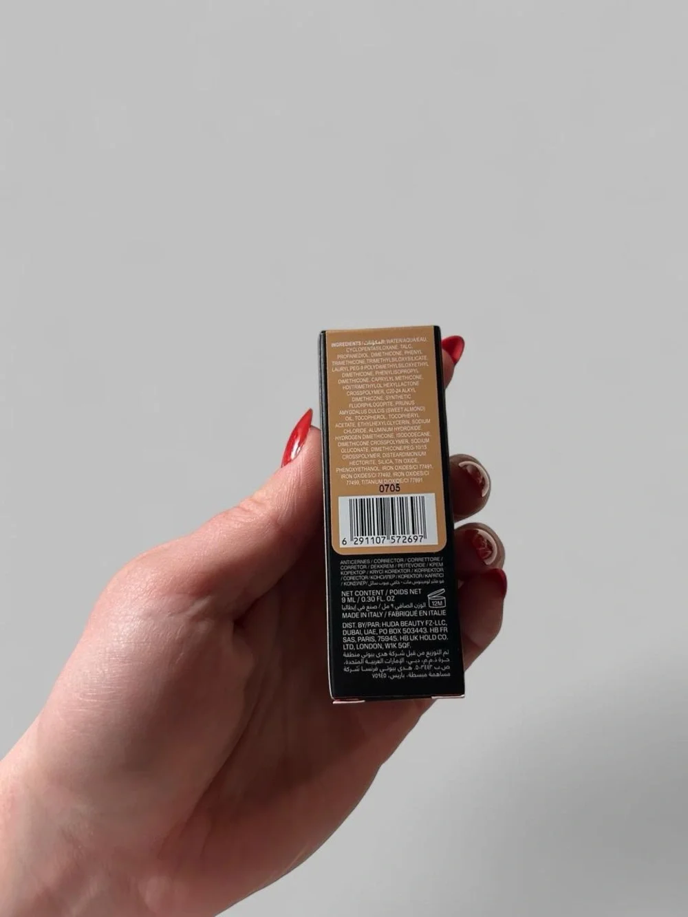 Huda Beauty #FauxFilter Luminous Matte concealer in Carmel Corn 5.1 N